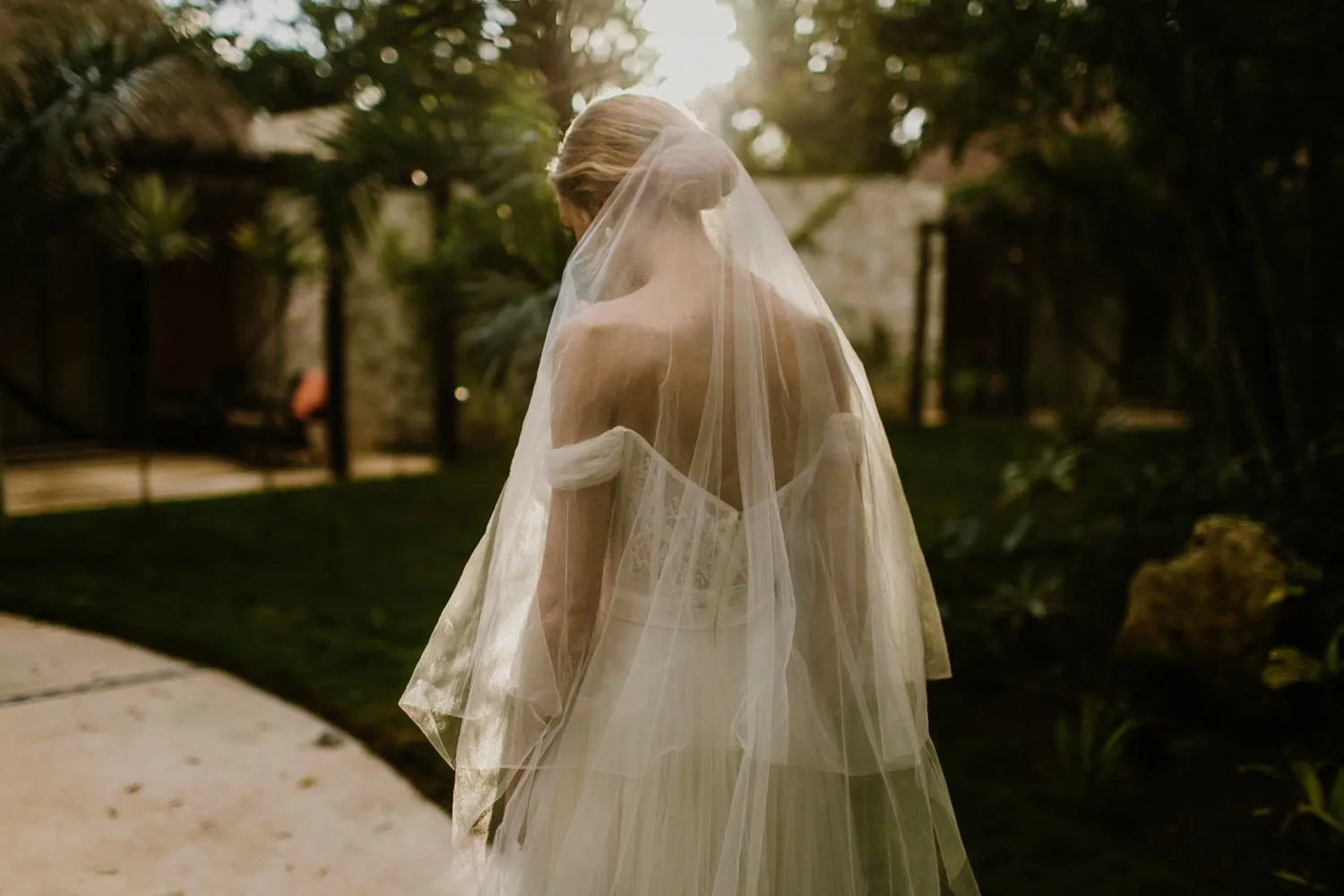 ARIA | Sheer Wedding Veil with Blusher