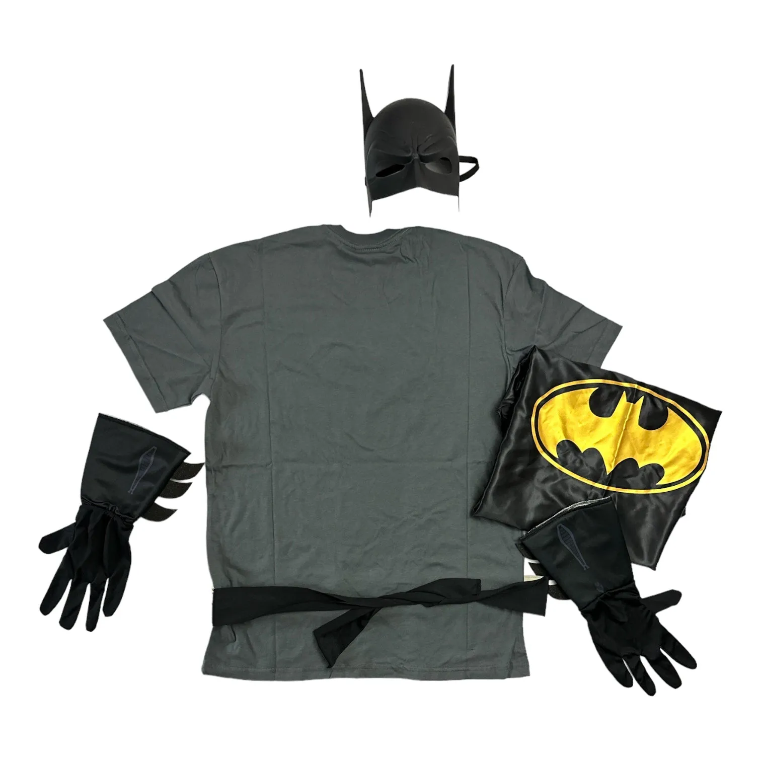 Batman Men's Short Sleeve T-Shirt, Mask, Belt & Gloves Costume Set