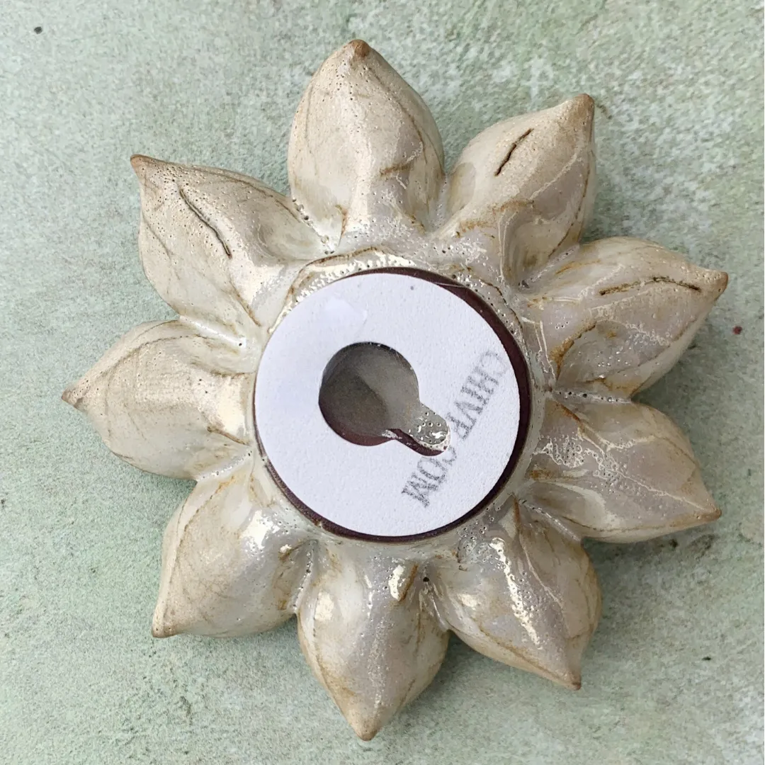 Ceramic Bloom: Pearl Flower