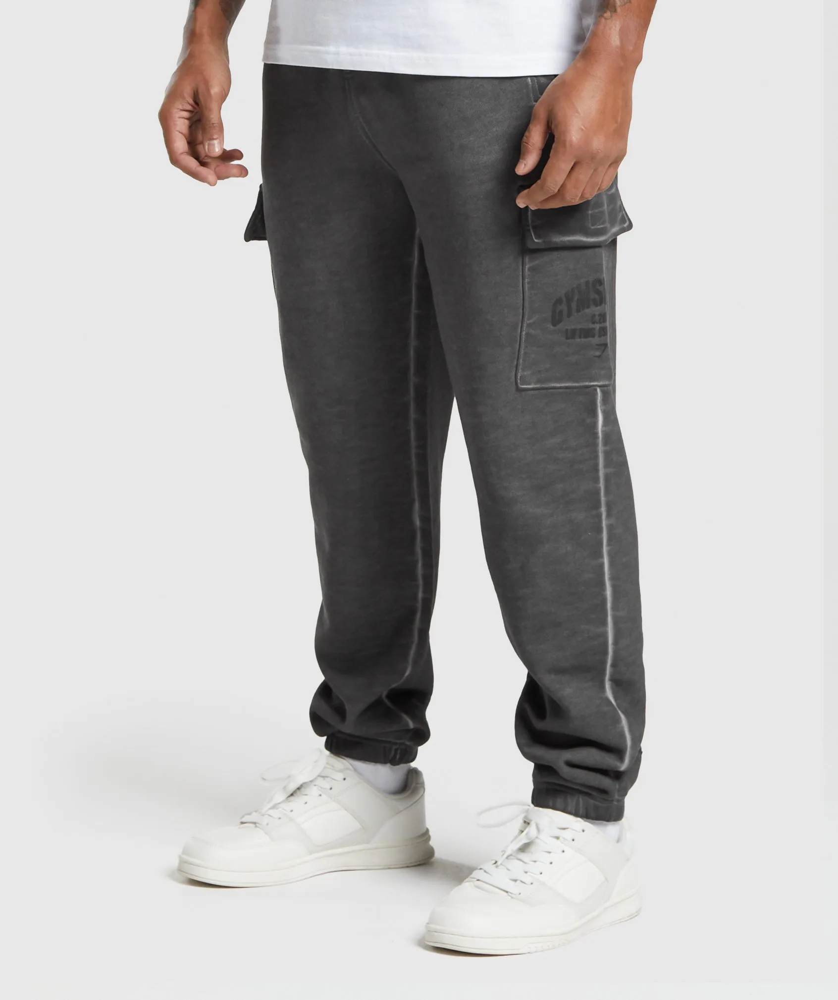 Gymshark Heavyweight Washed Cargo Joggers - Black