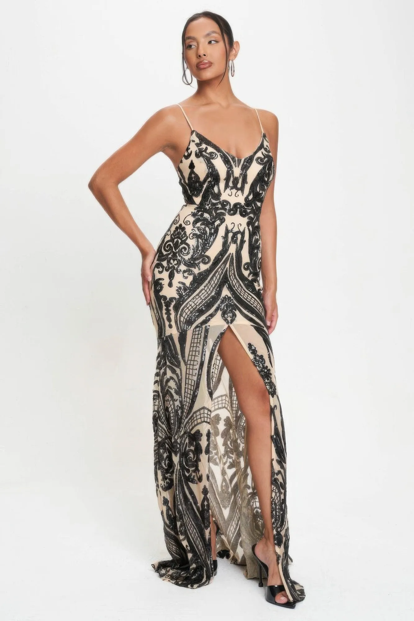 Hot Girl Art Deco Sequined Maxi Dress In Black