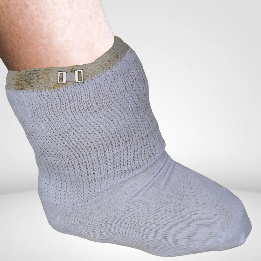 Oversized Extra Wide Socks in Black