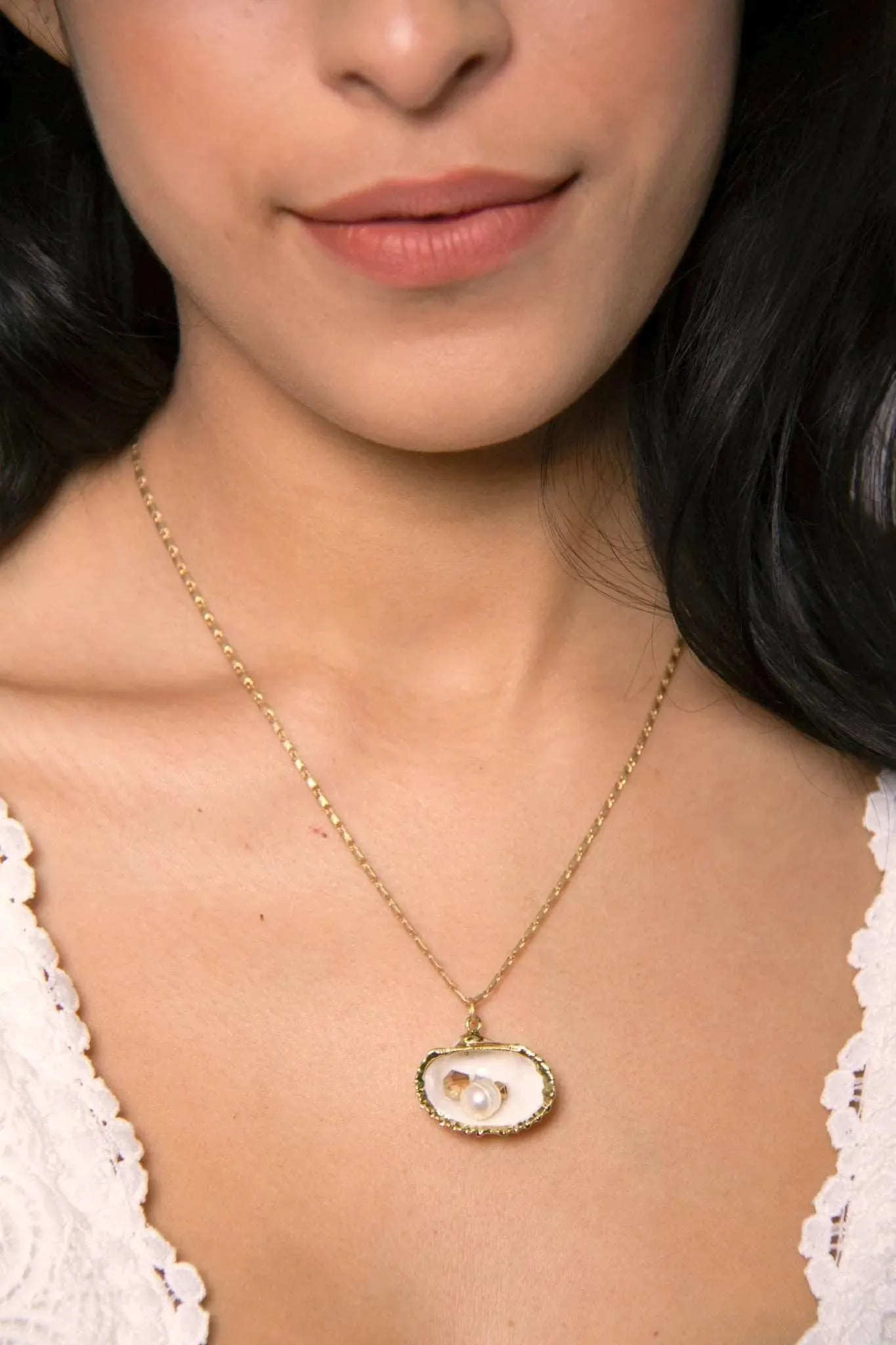 Pearl And Shell Gold Chain Necklace