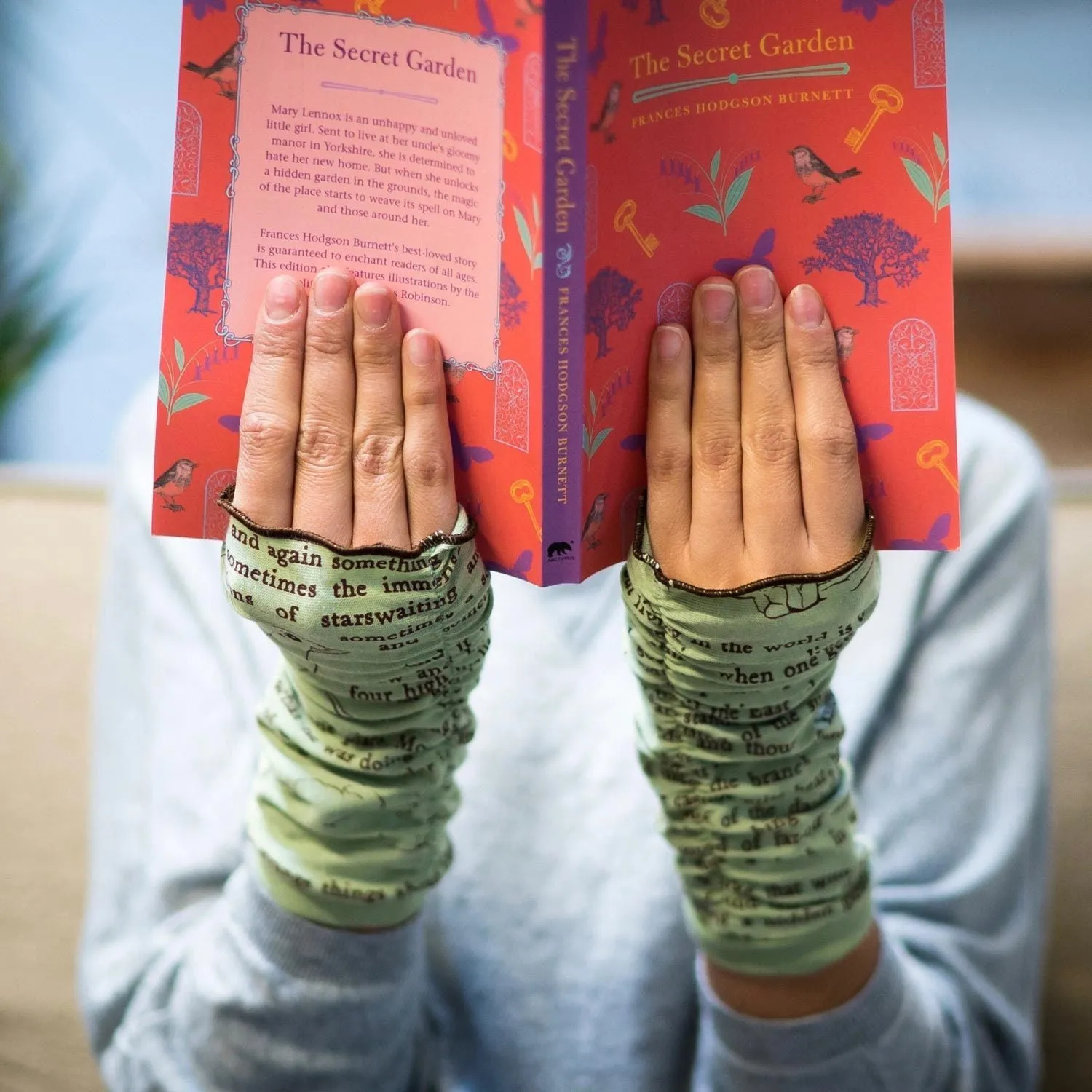 The Night Before Christmas Writing Gloves (LIMITED EDITION)