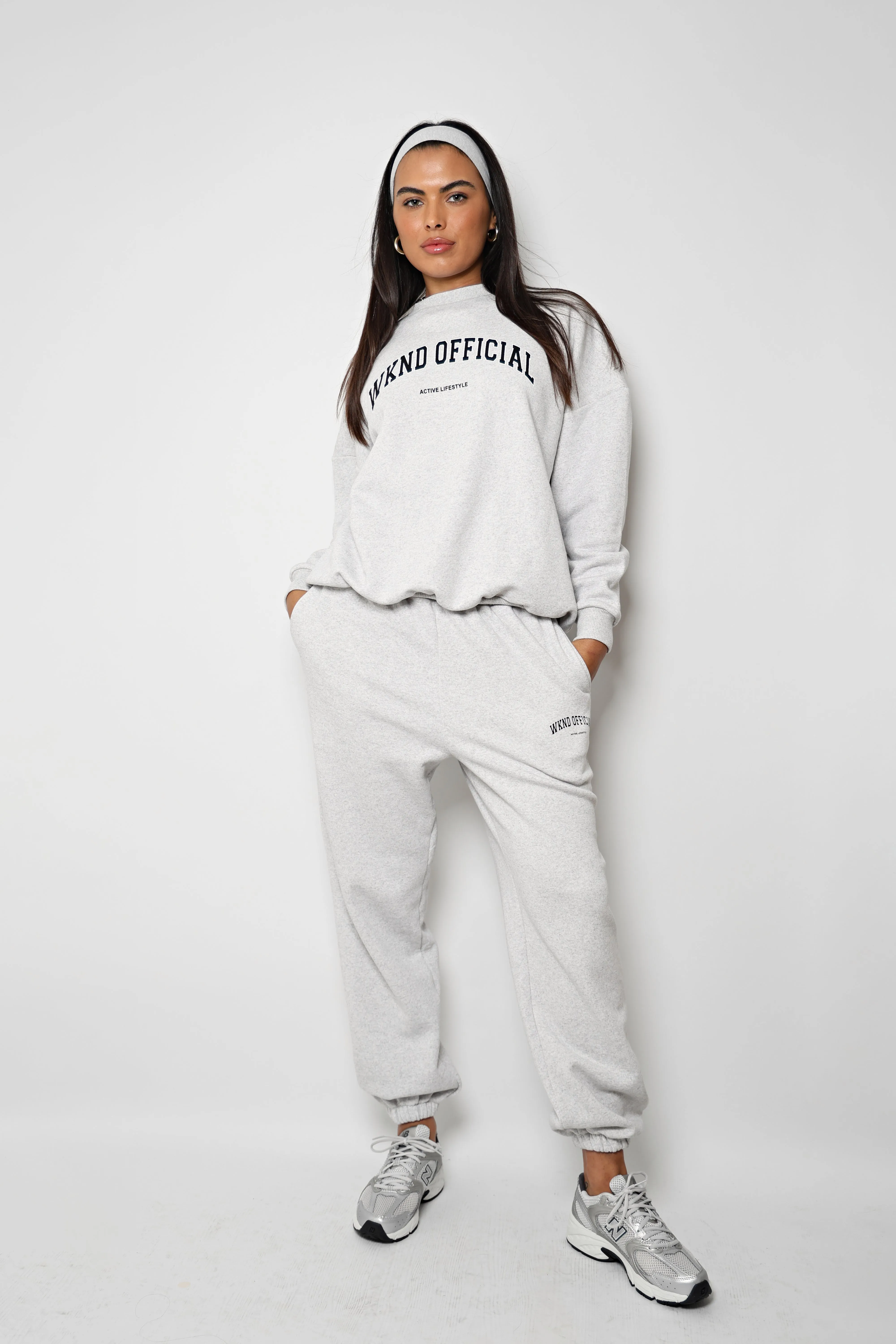 WKND OFFICIAL OVERSIZED JOGGER